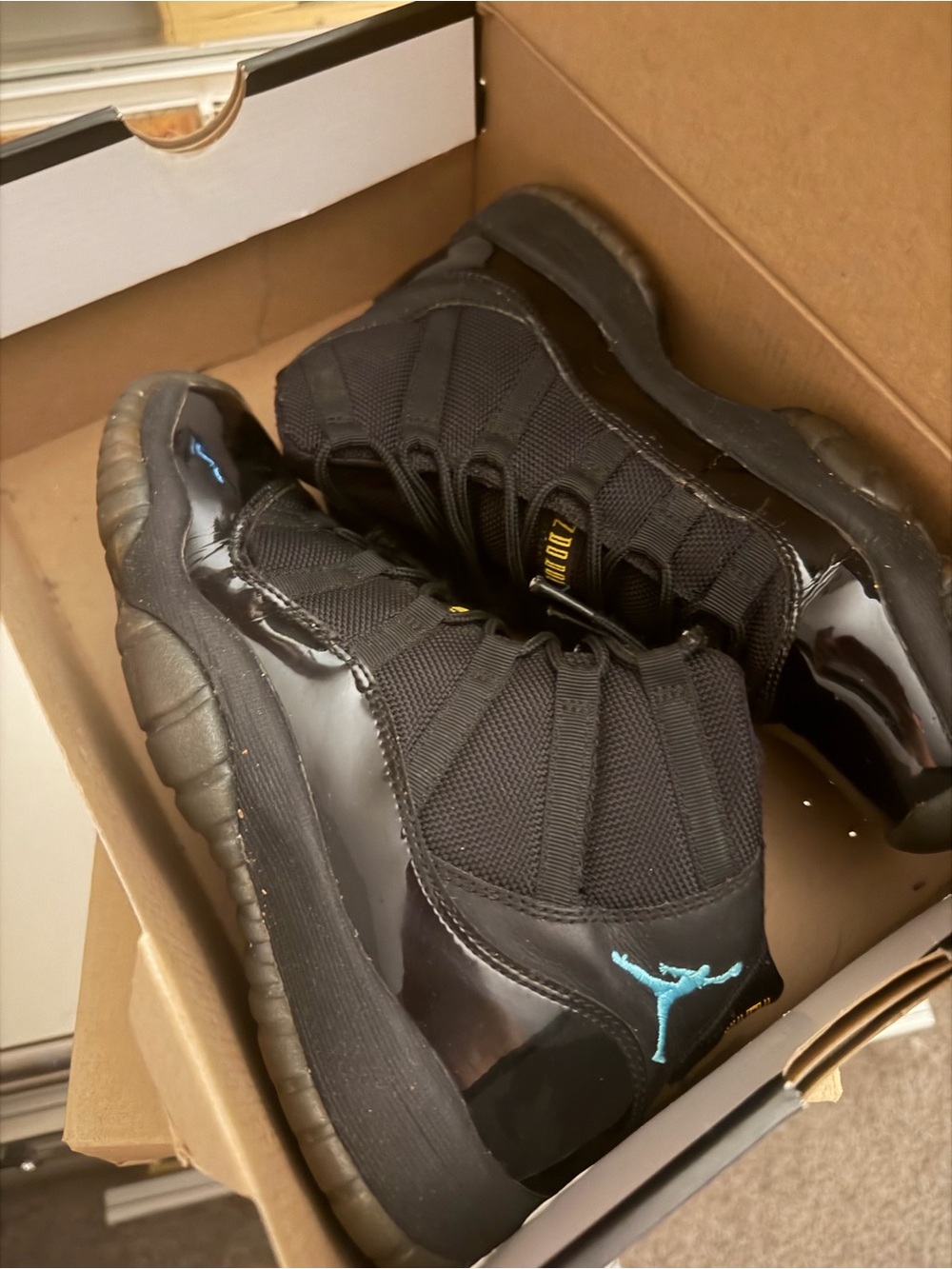 Air Jordan 11 Retro gamma blue size 6y